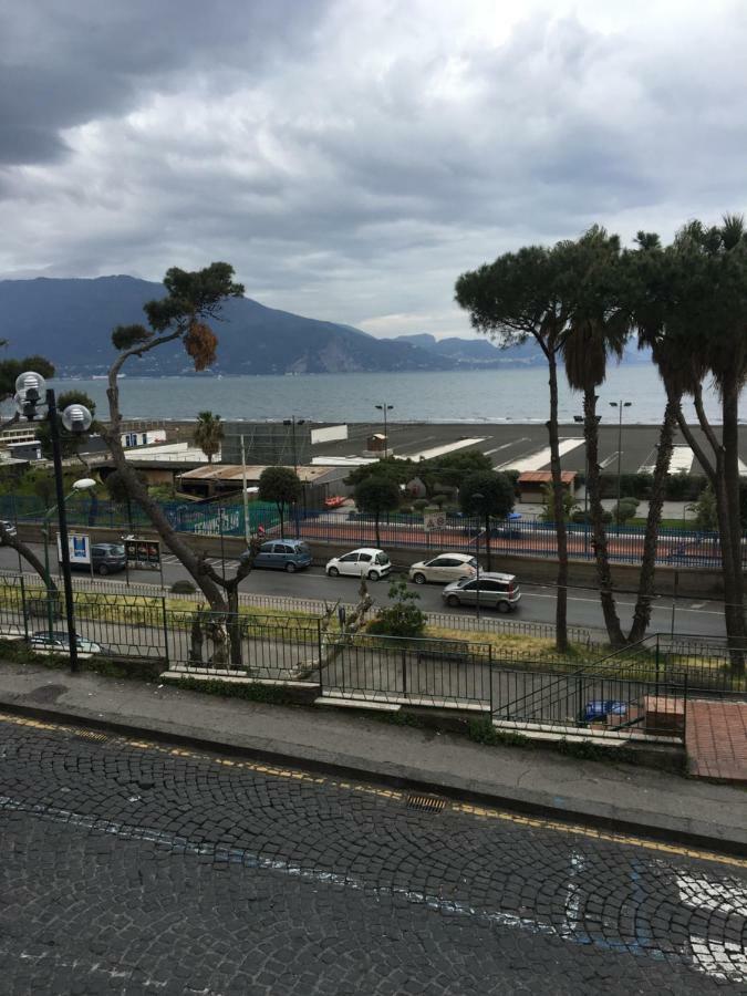 Vient E Mare Appartement Torre Annunziata Buitenkant foto